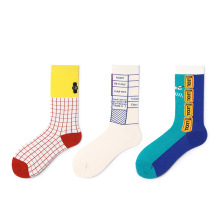 Hot Sale Plaid Design weiße Baumwolle Mode lustige Frau Custom Freizeit Großhandel Happy Socken